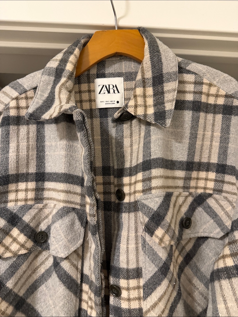 ZARA Gray and Cream Plaid Button-Up Shacket